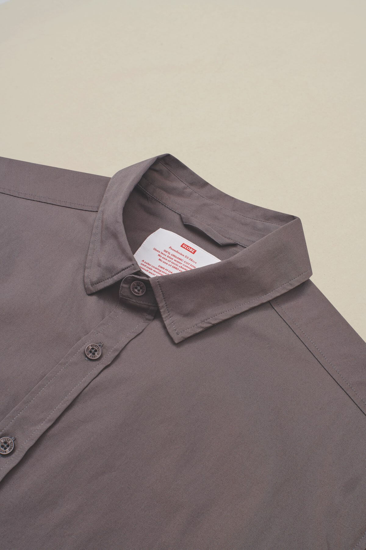 globe-foundation-s-s-shirt-titanium image 5