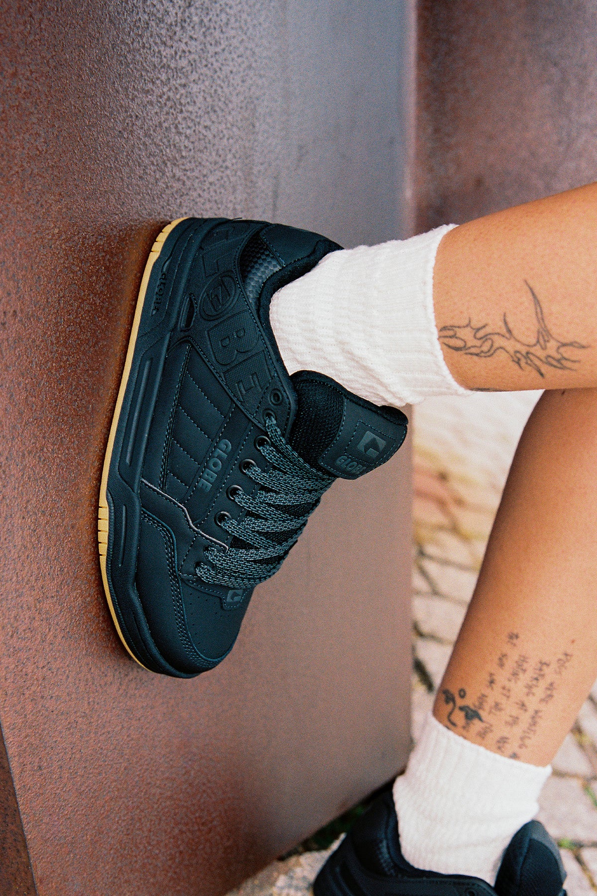 globe-tilt-dark-shadow-phantom-scarpe-skate image 6