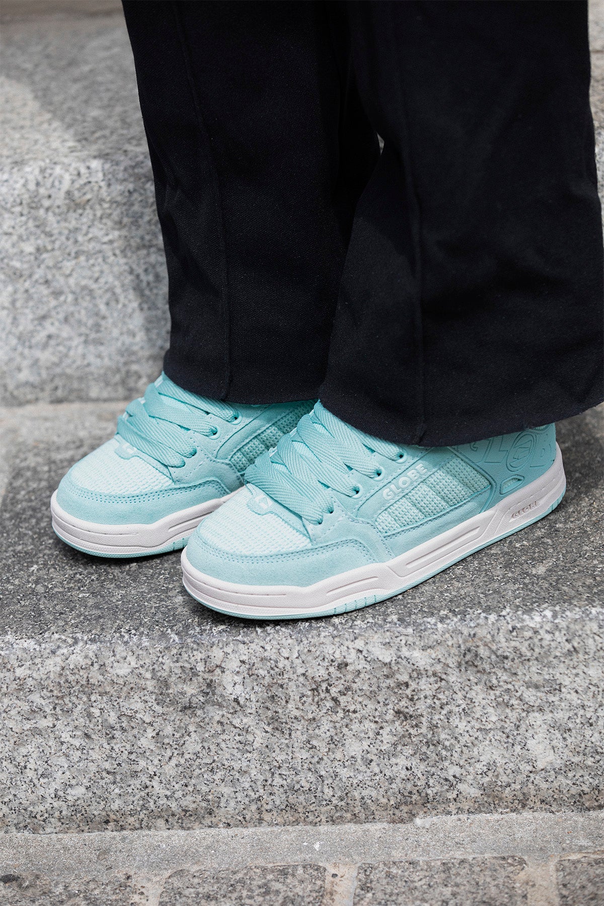 globe-tilt-scarpe-skate-aqua image 6