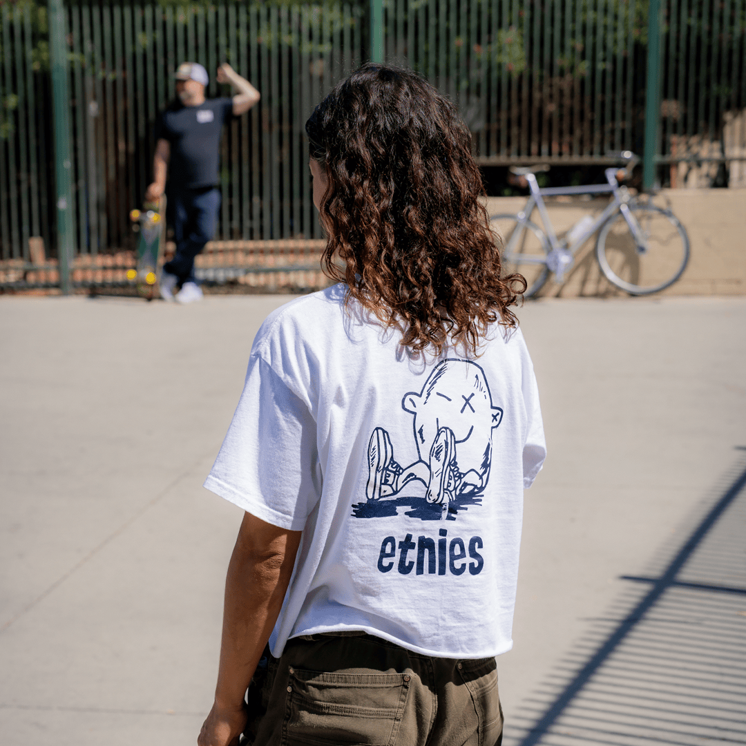 etnies-x-fos-tee-t-shirt-skate-white-navy image 2