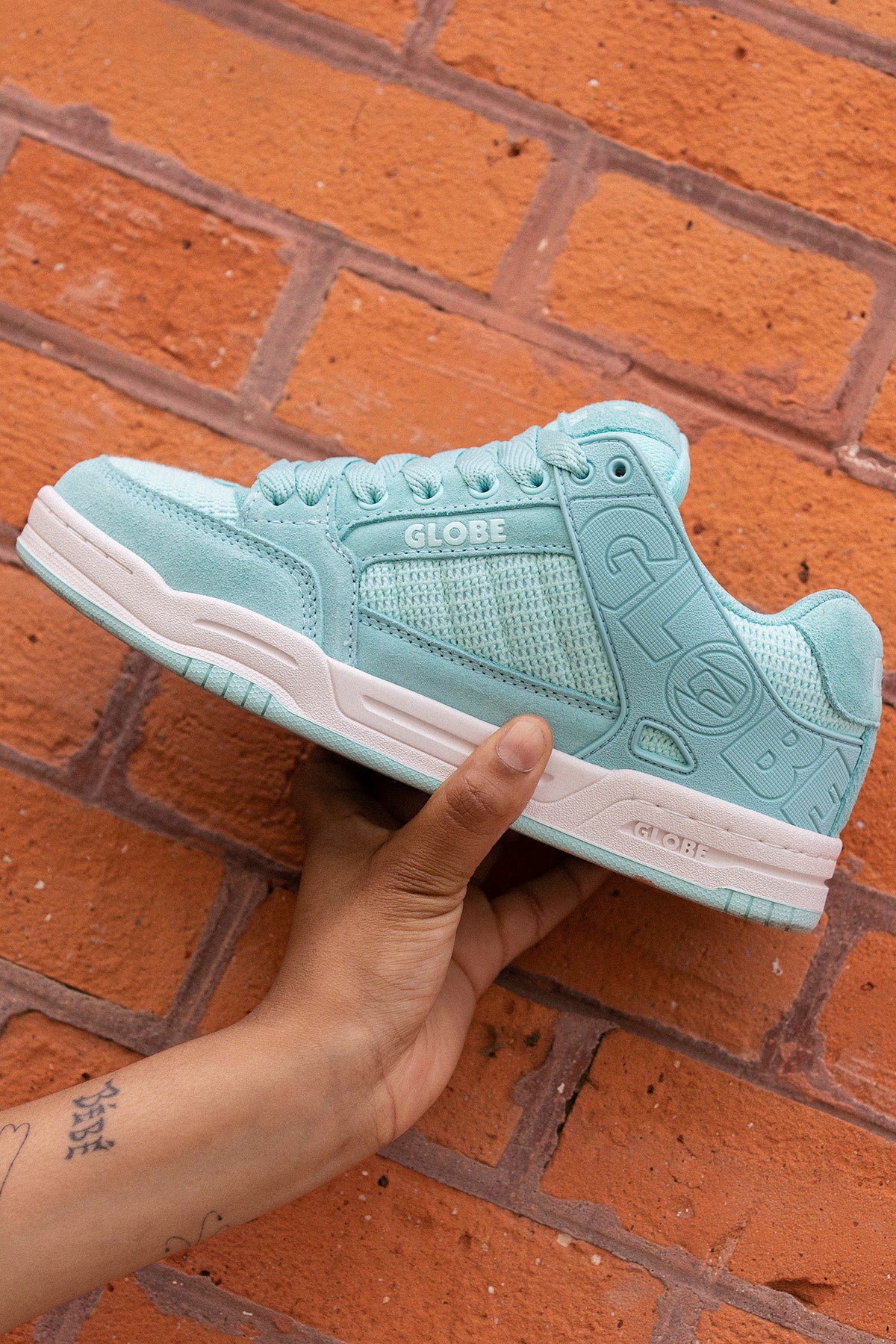 globe-tilt-scarpe-skate-aqua image 5