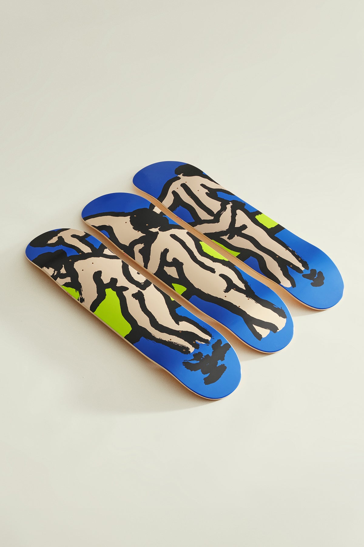 globe-x-broken-fingaz-the-bathers-3-tavola-skate-8-25 image 7