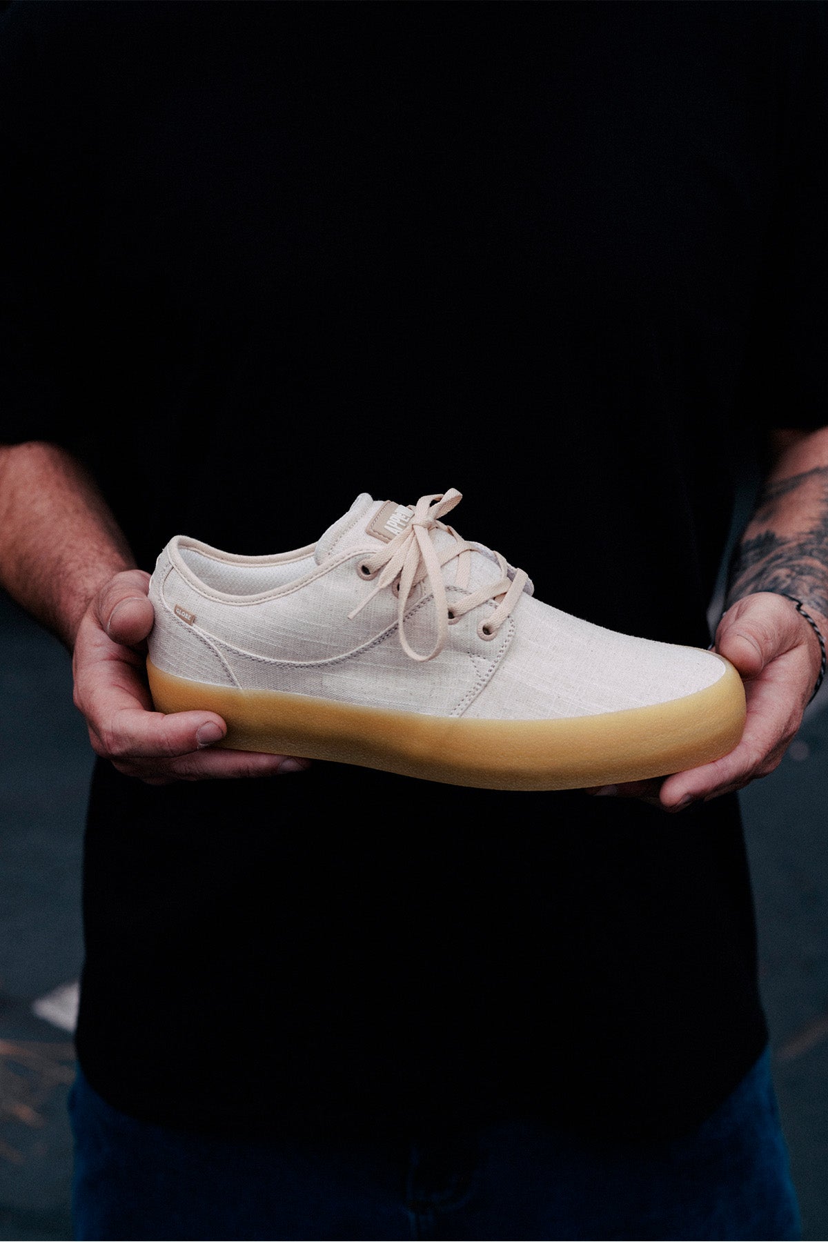 globe-mahalo-hemp-crepe-scarpe-skate-mark-appleyard-gum image 4
