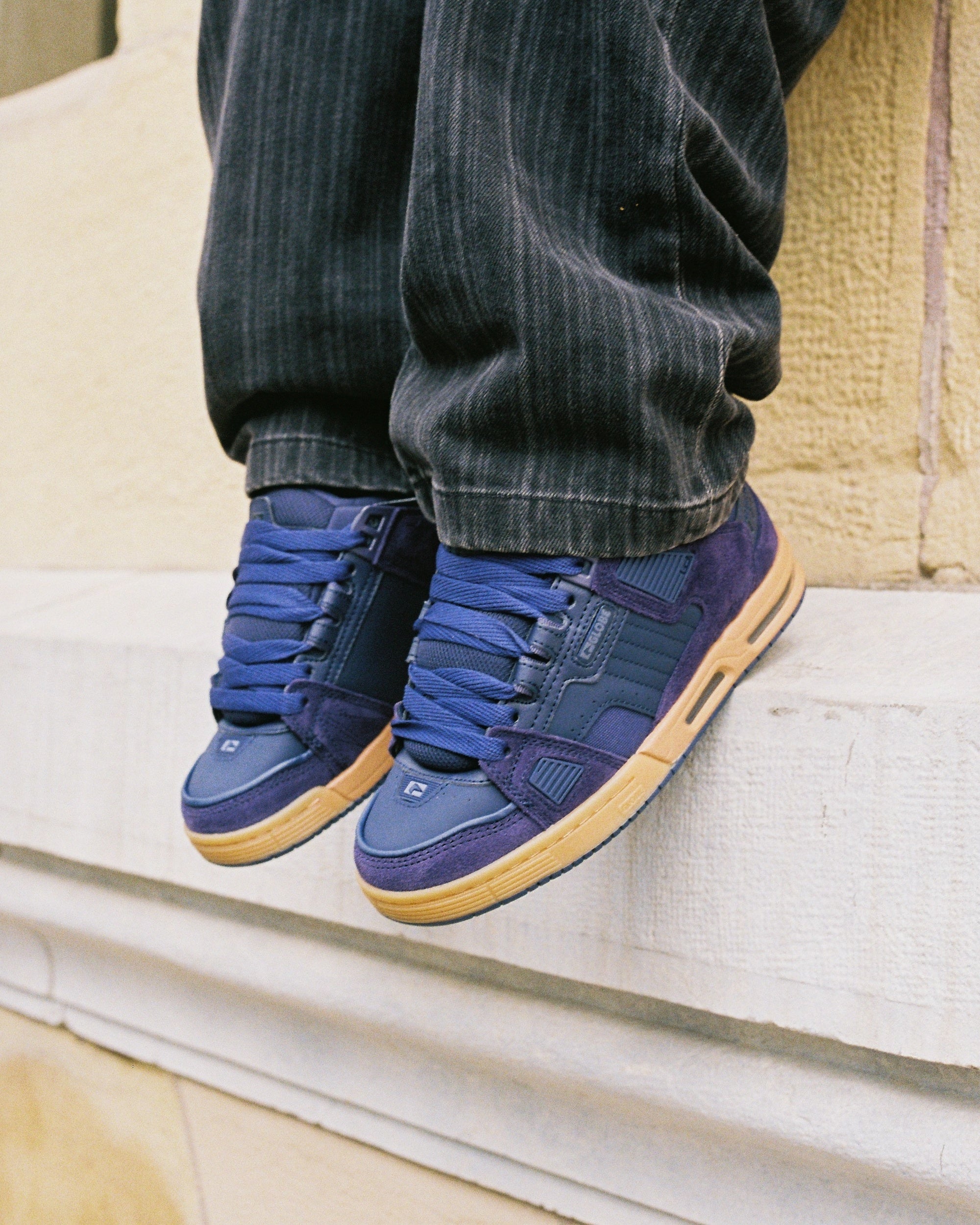 globe-sabre-scarpe-da-skate-navy-gum image 2