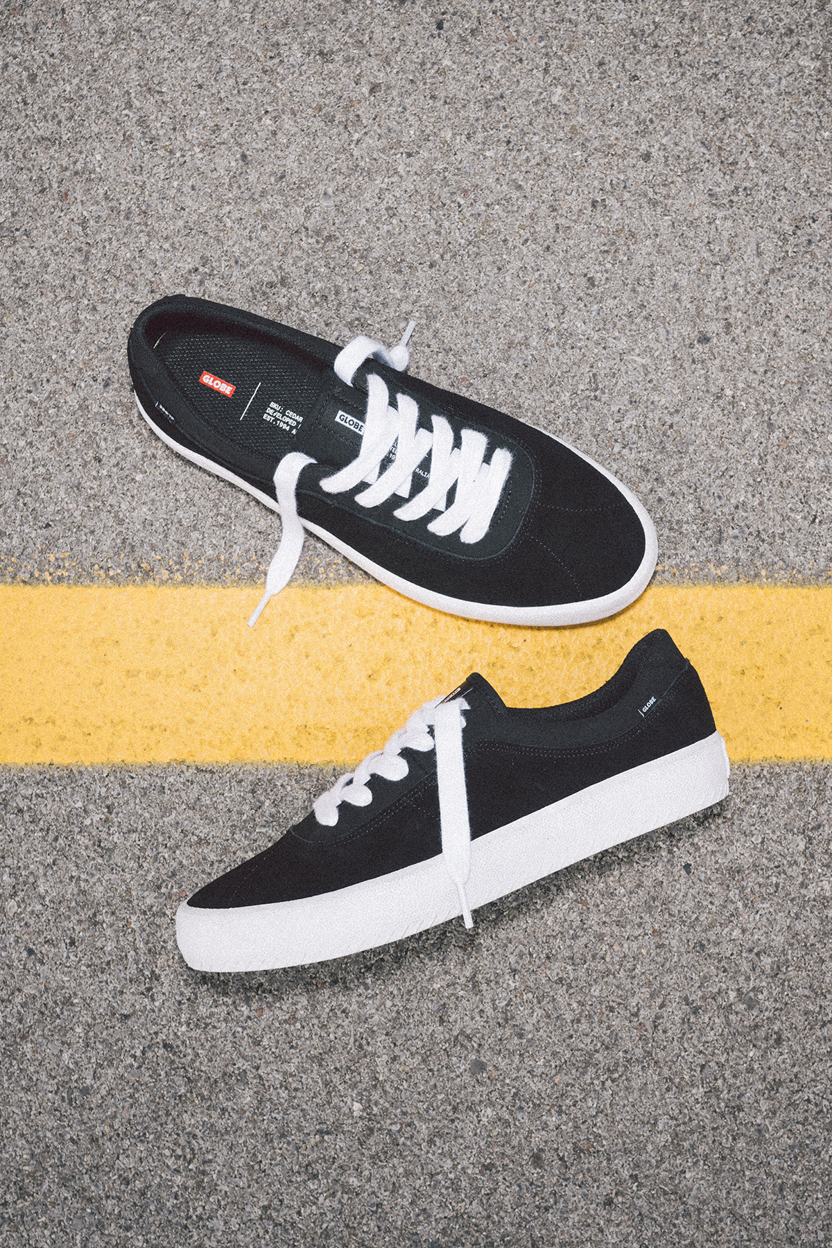 globe-melbek-black-white-scarpe-skate-low image 4