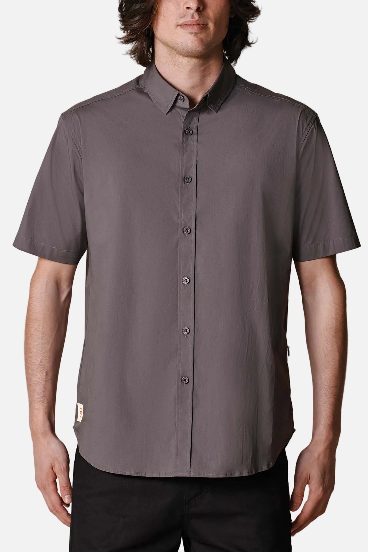 globe-foundation-s-s-shirt-titanium image 1