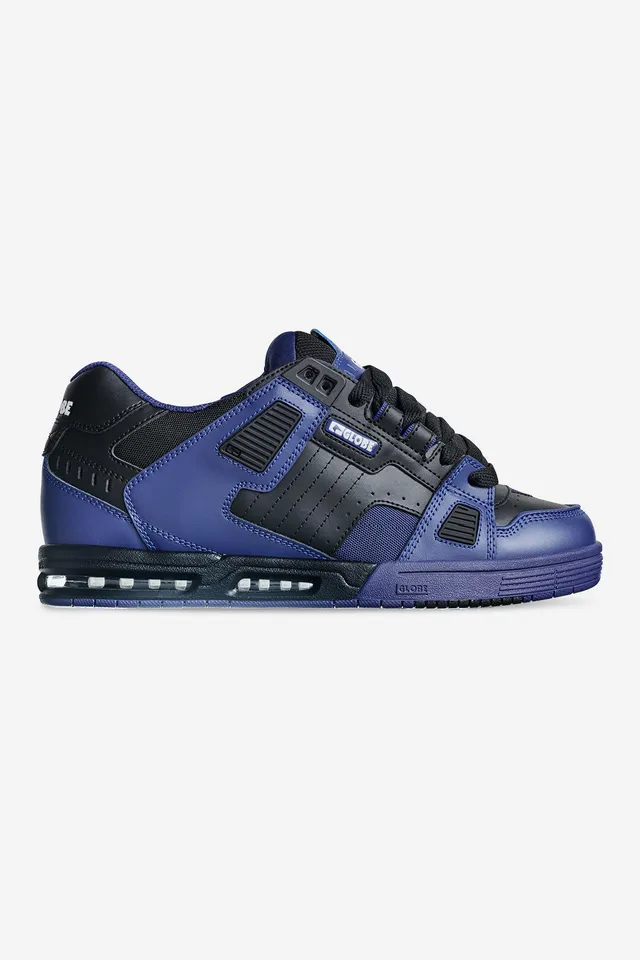 globe-sabre-shoes-gradient-blue image 1