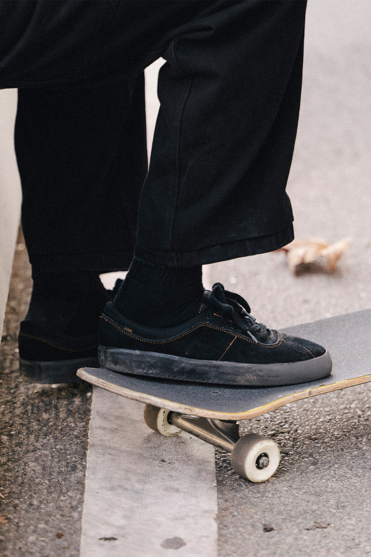 globe-melbek-black-montano-scarpe-skate-pro-model-sammy-montano image 6