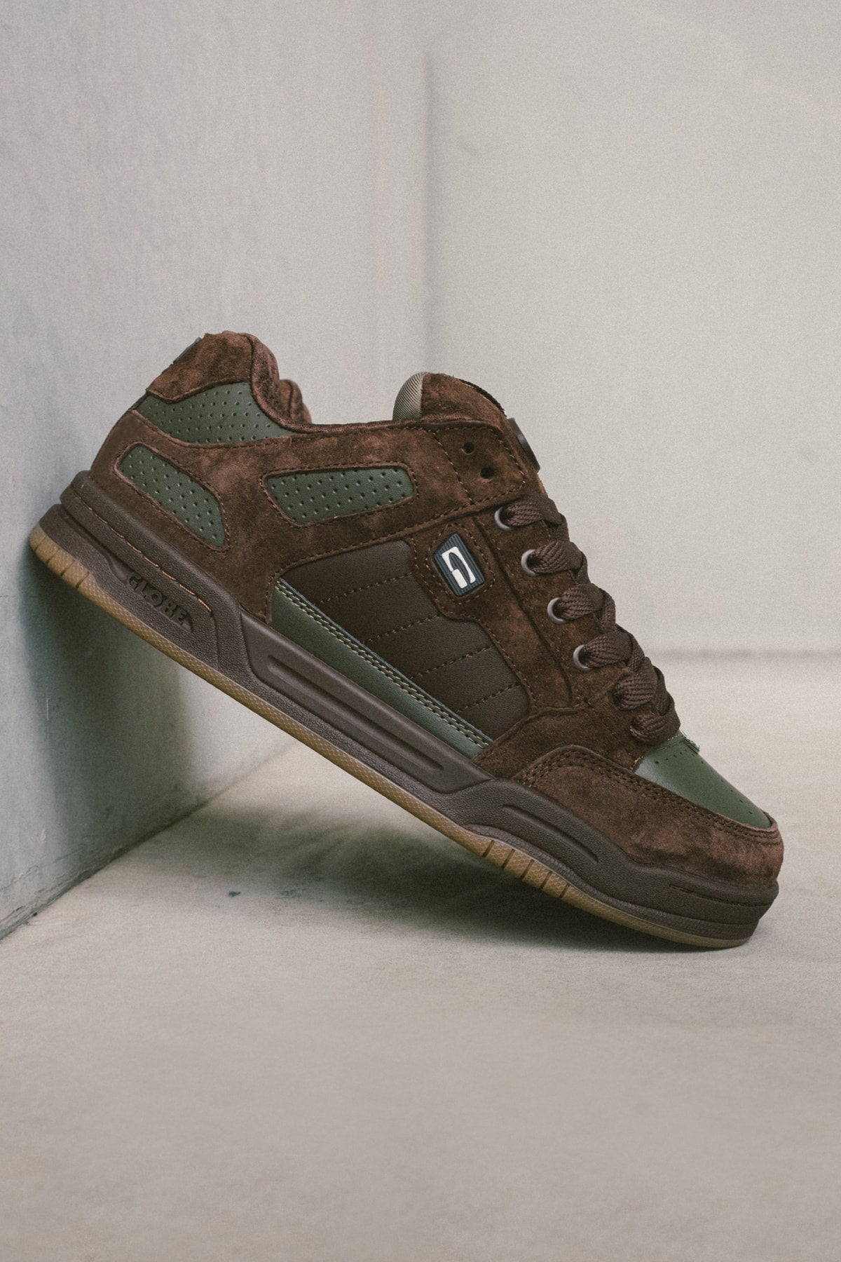 globe-tilt-prime-scarpe-da-skate-brown-olive-mullen image 6