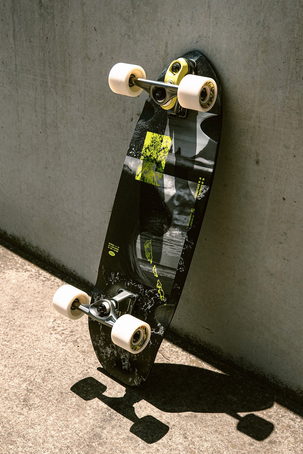 globe-frothy-surf-skate-30-mission-cruiser-tavola image 2