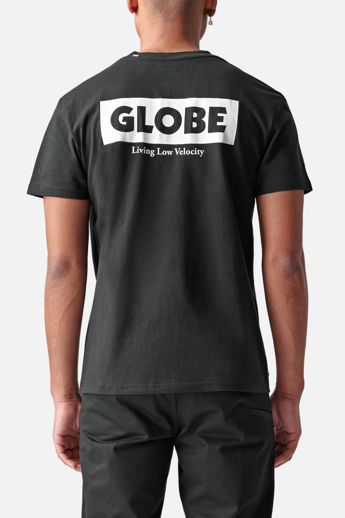 globe-living-low-velocity-t-shirt-nero image 2