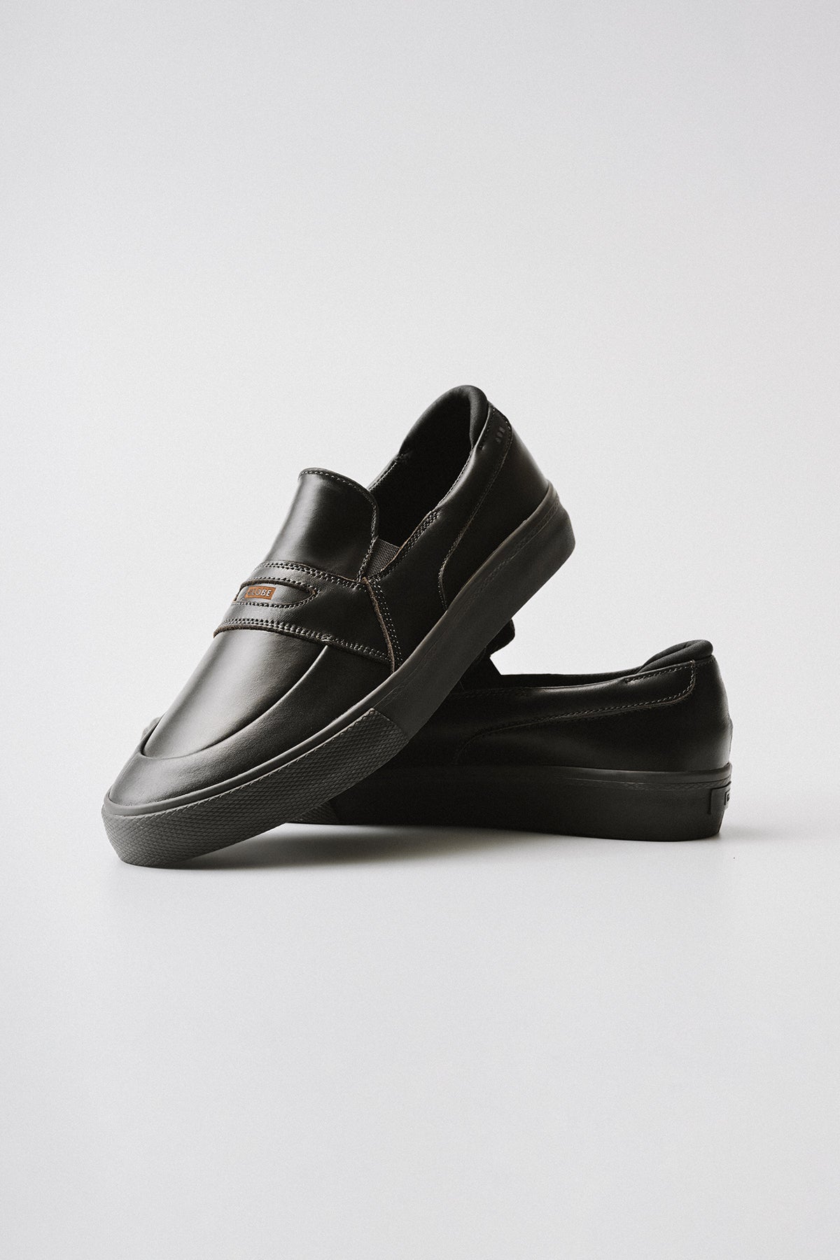 globe-liaizon-scarpe-slip-on-dark-brown image 3