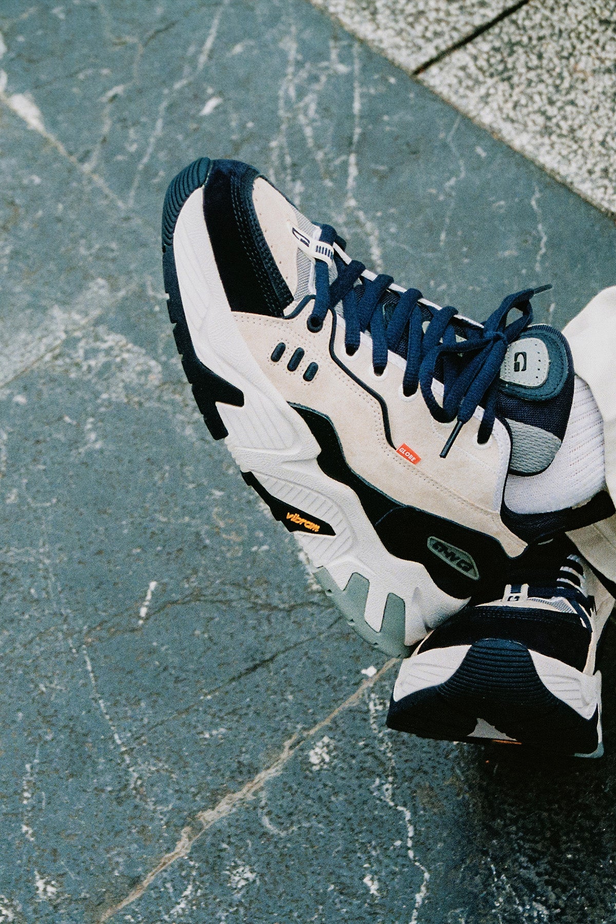 globe-ct-4000-white-navy-shoes-scarpe-skate-heritage image 4