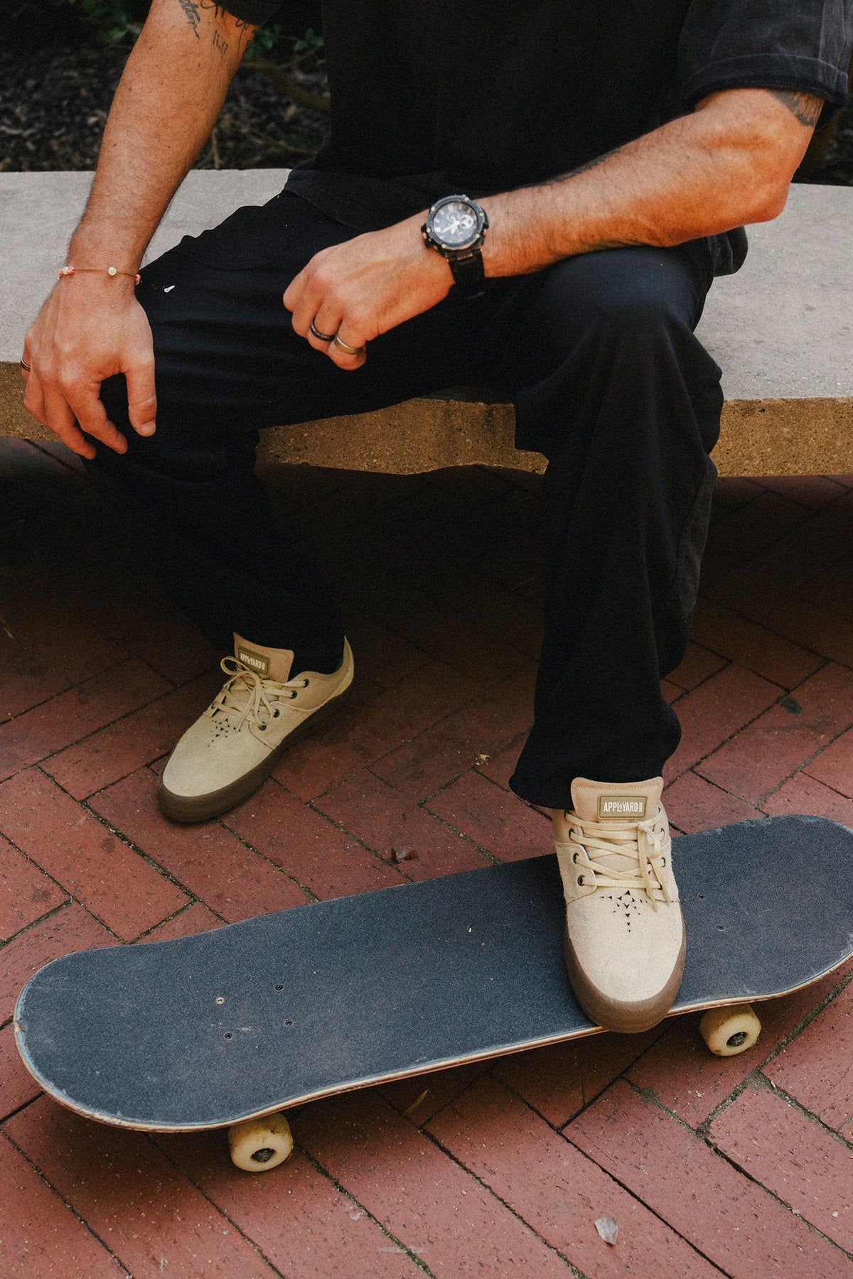 globe-mahalo-skate-shoes-sand-crepe image 2