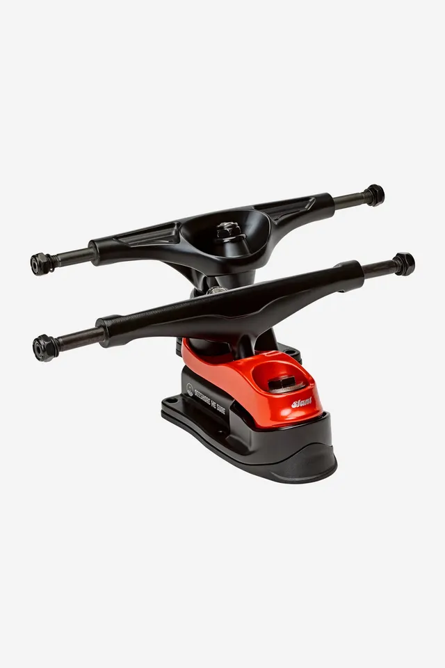 slant-surf-skate-trucks-black-red-coppia image 1