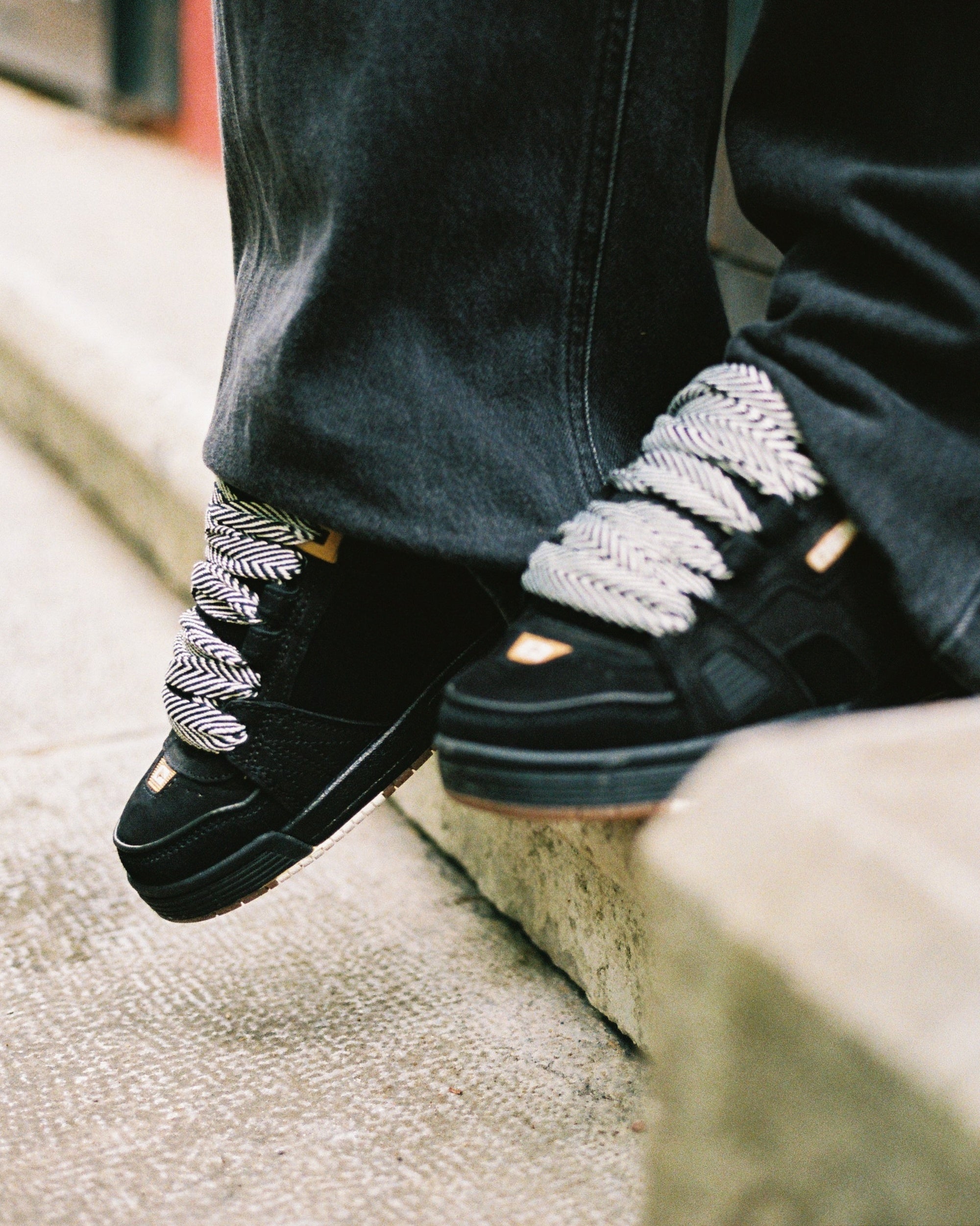 globe-sabre-black-prm-scarpe-skate-heritage image 3