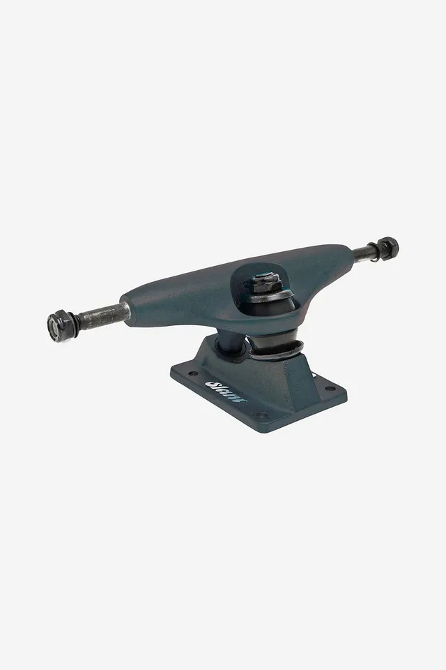 globe-slant-standard-black-trucks-skateboard-coppia image 1